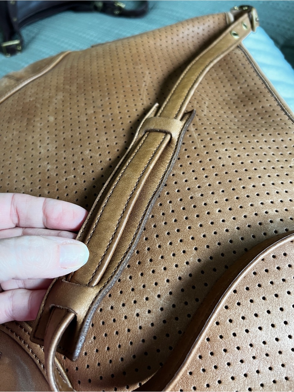 Vintage Coach 9218 Legacy Perforated Hobo in British Tan/Camel - Picture 8 of 15